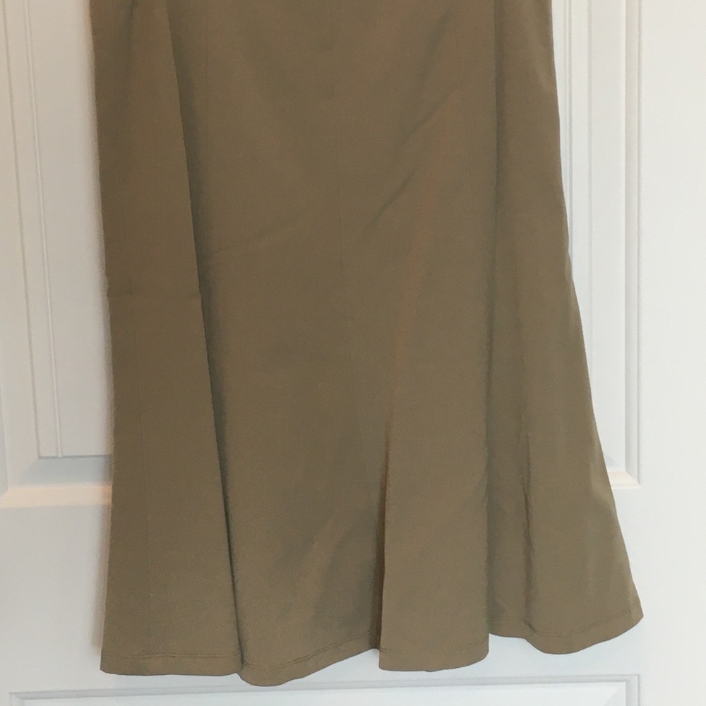 Rafaella Women’s tan A-line midi skirt